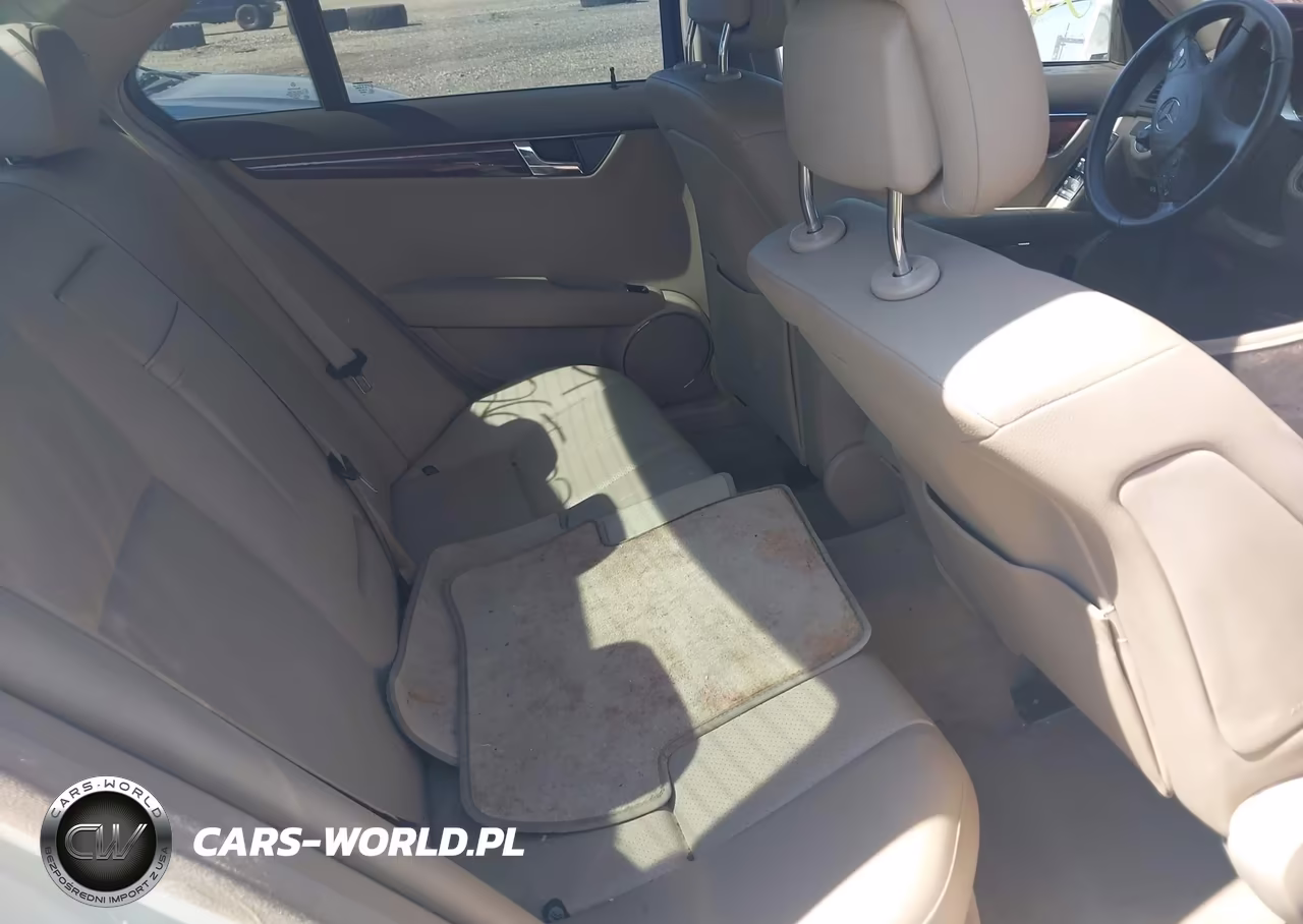 2010 Mercedes-Benz C 300 Sport VIN:WDDGF5EBXAR129970 - 8