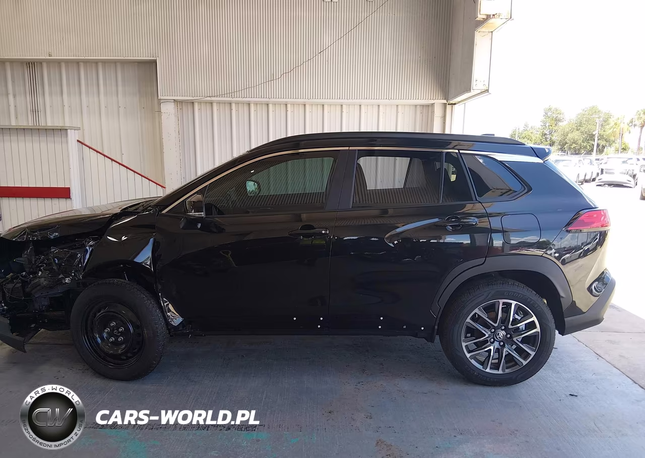 2026 Toyota Corolla Cross Xle VIN:7MUDAABGXTV155113 - 15