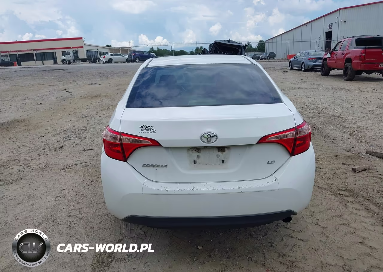 2019 Toyota Corolla Le VIN:5YFBURHE0KP857347 - 16
