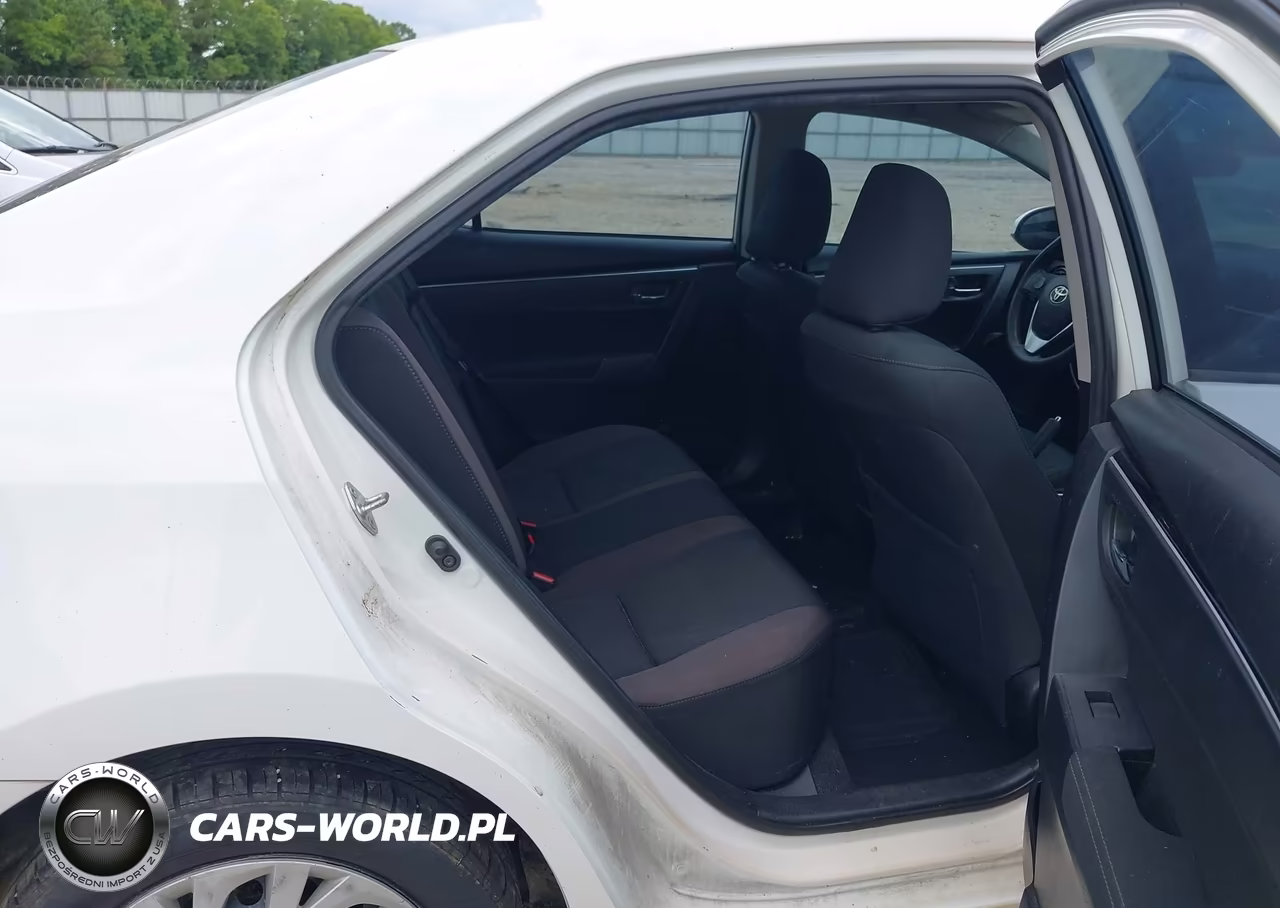 2019 Toyota Corolla Le VIN:5YFBURHE0KP857347 - 8