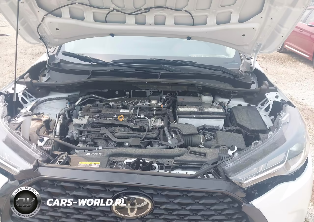 2025 Toyota Corolla Cross Le VIN:7MUBAABG6SV127489 - 10