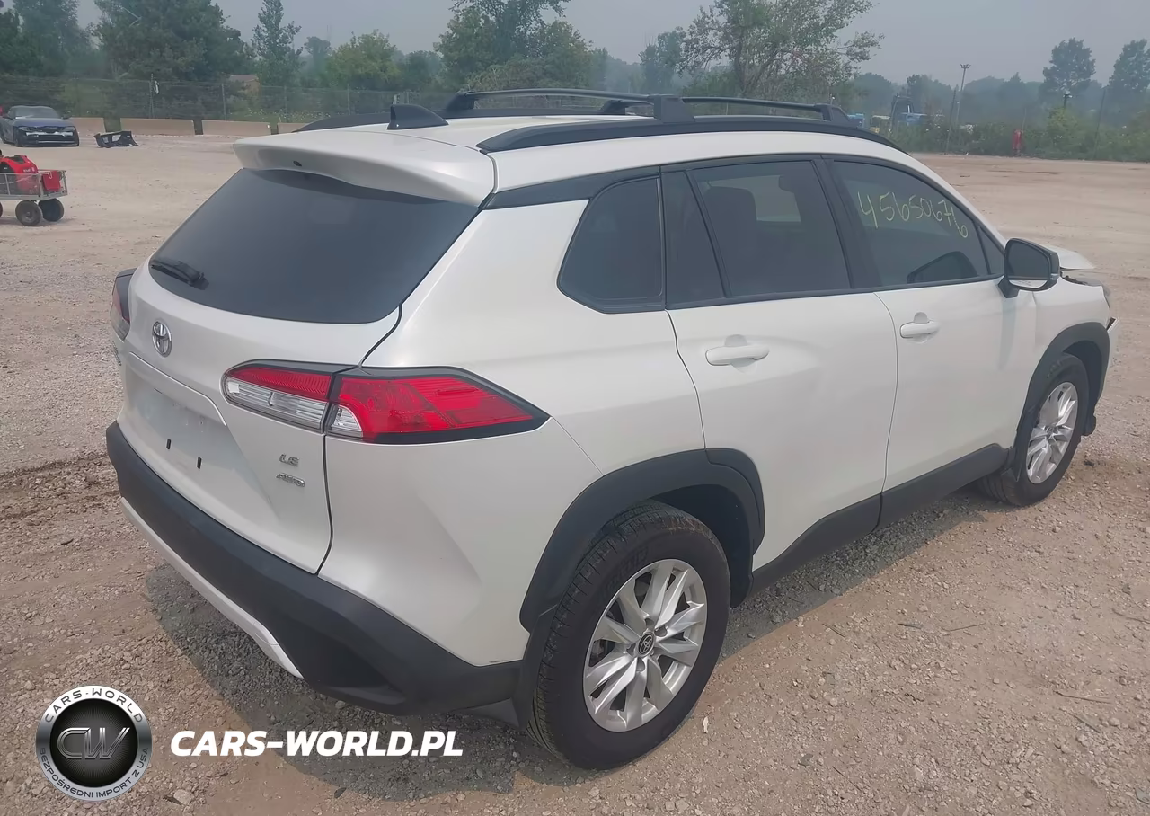 2025 Toyota Corolla Cross Le VIN:7MUBAABG6SV127489 - 4