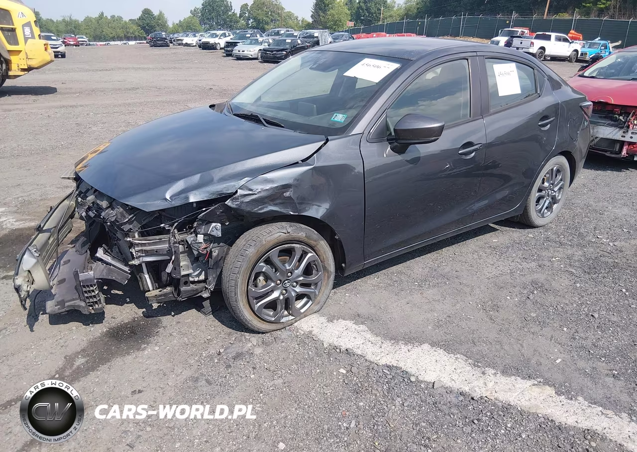2019 Toyota Yaris Le VIN:3MYDLBYV0KY517622 - 2