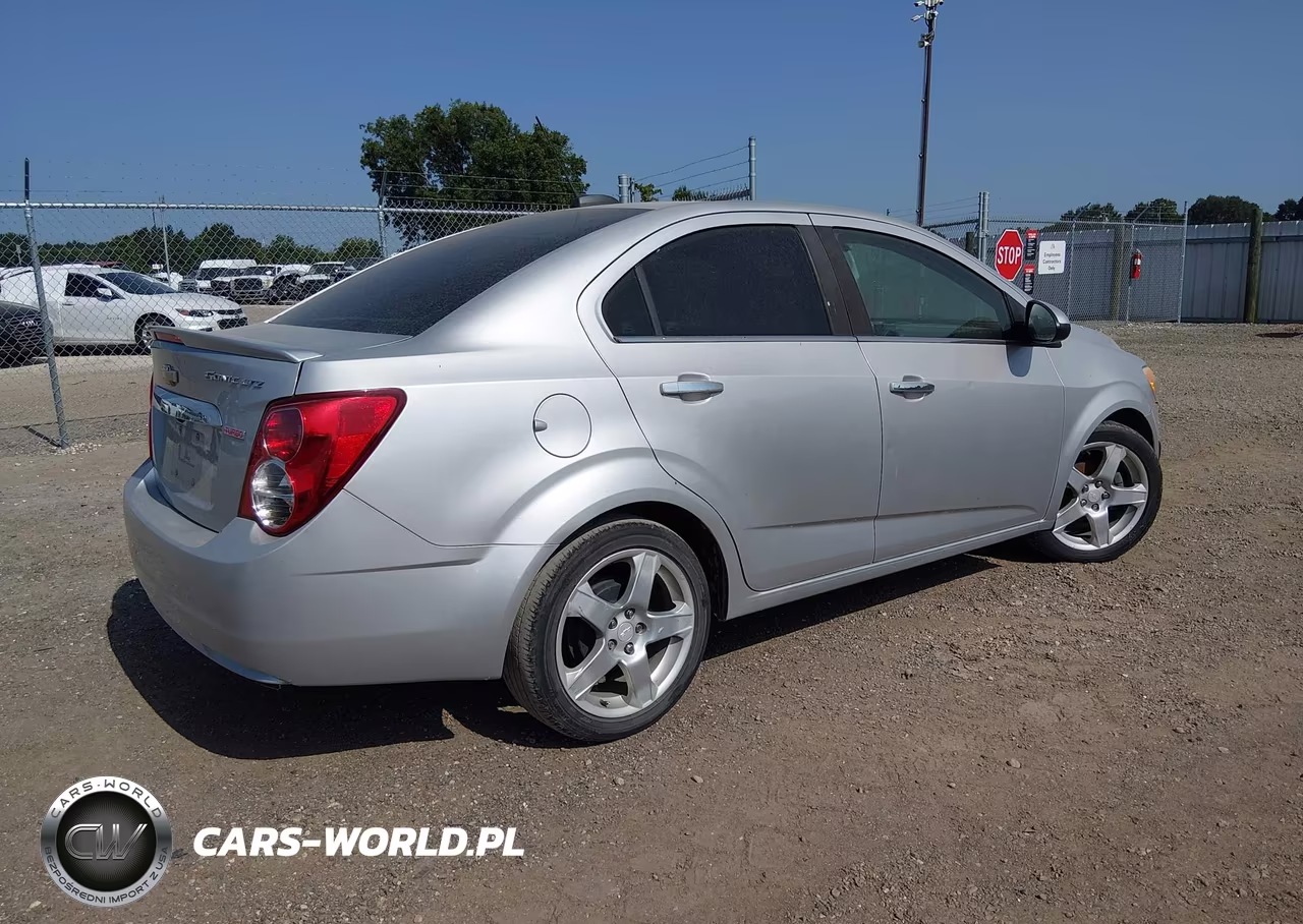2016 Chevrolet Sonic Ltz Auto VIN:1G1JE5SB3G4161620 - 4