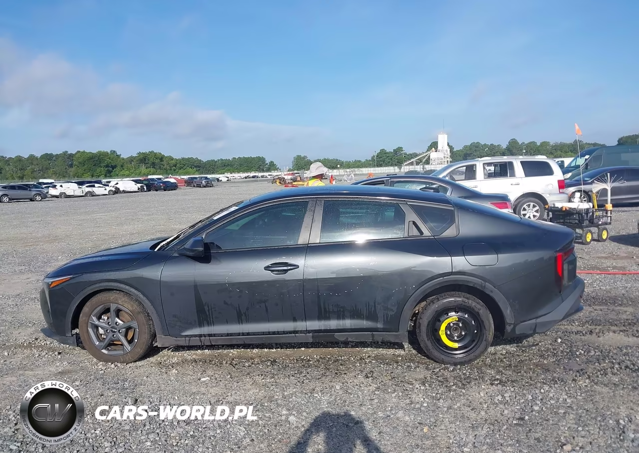 2025 Kia K4 Lxs VIN:3KPFT4DE3SE094478 - 14