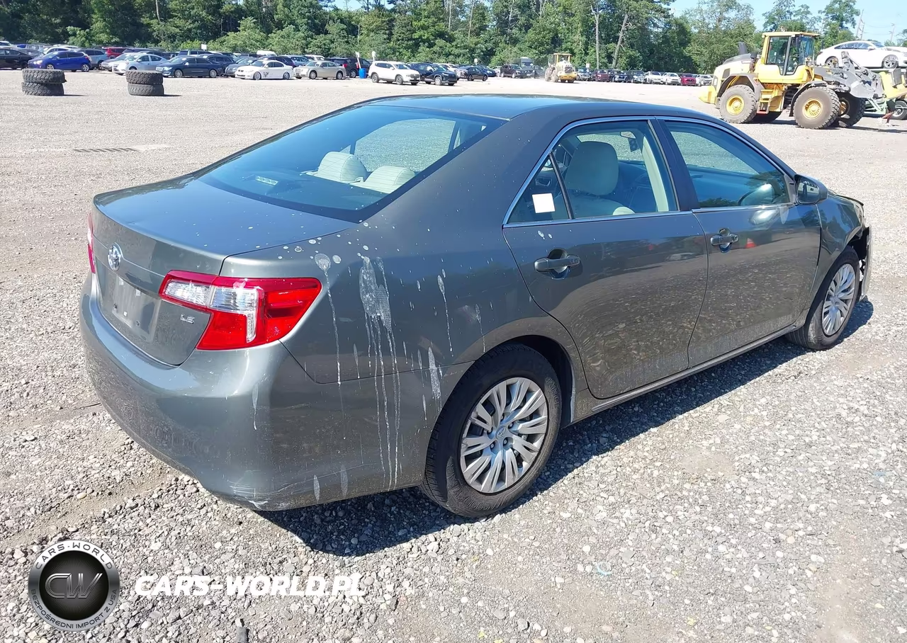 2014 Toyota Camry Le VIN:4T4BF1FK1ER353399 - 4
