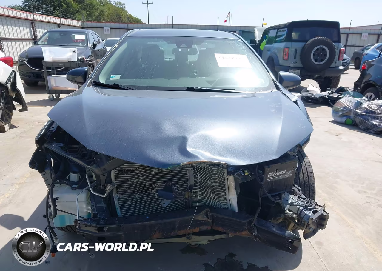 2017 Toyota Corolla Le VIN:2T1BURHE6HC766978 - 13
