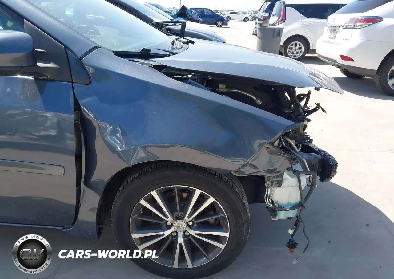 2017 Toyota Corolla Le VIN:2T1BURHE6HC766978 - 18