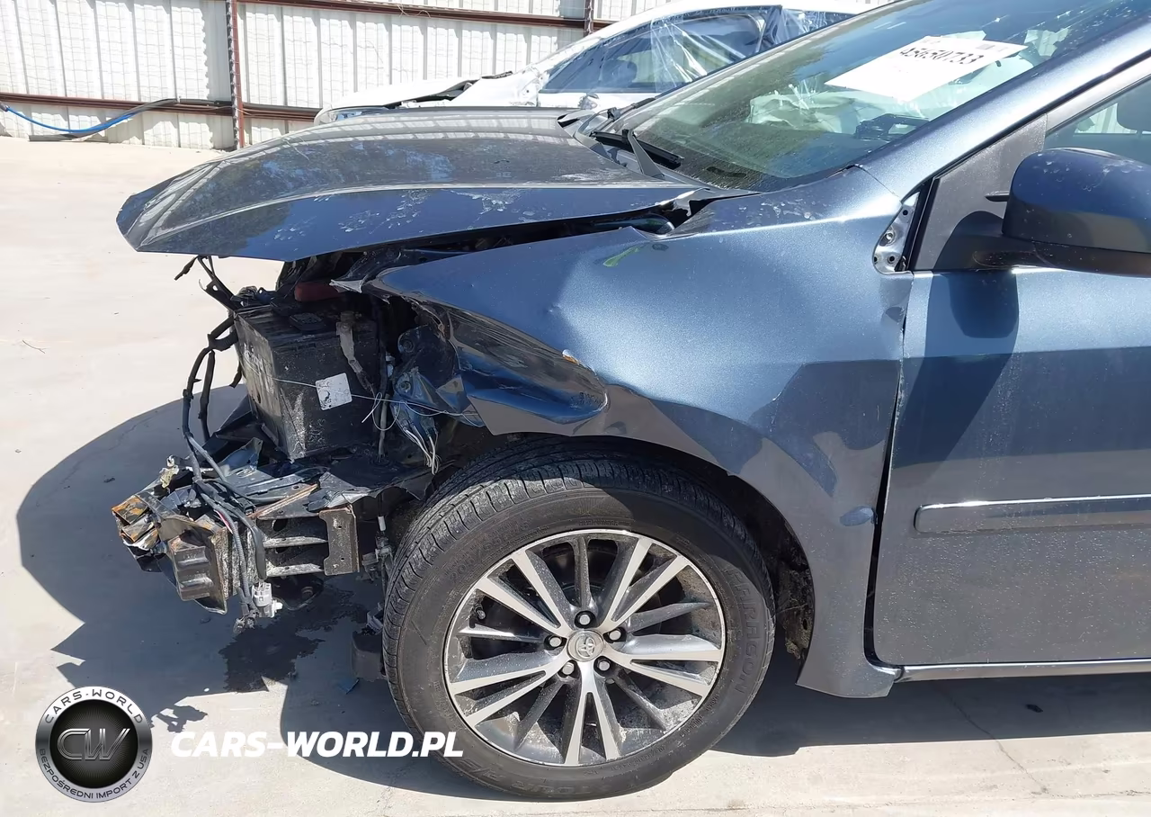 2017 Toyota Corolla Le VIN:2T1BURHE6HC766978 - 19