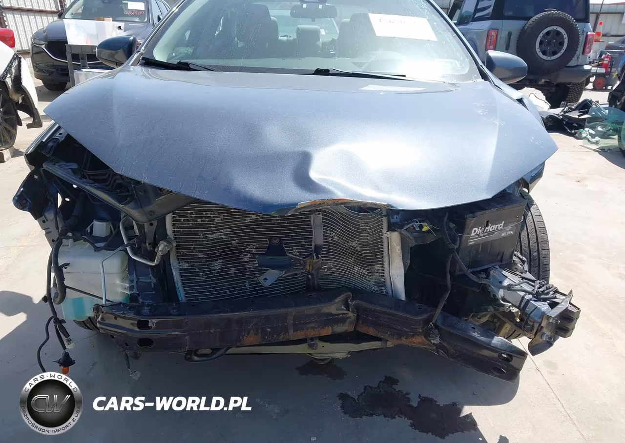 2017 Toyota Corolla Le VIN:2T1BURHE6HC766978 - 6