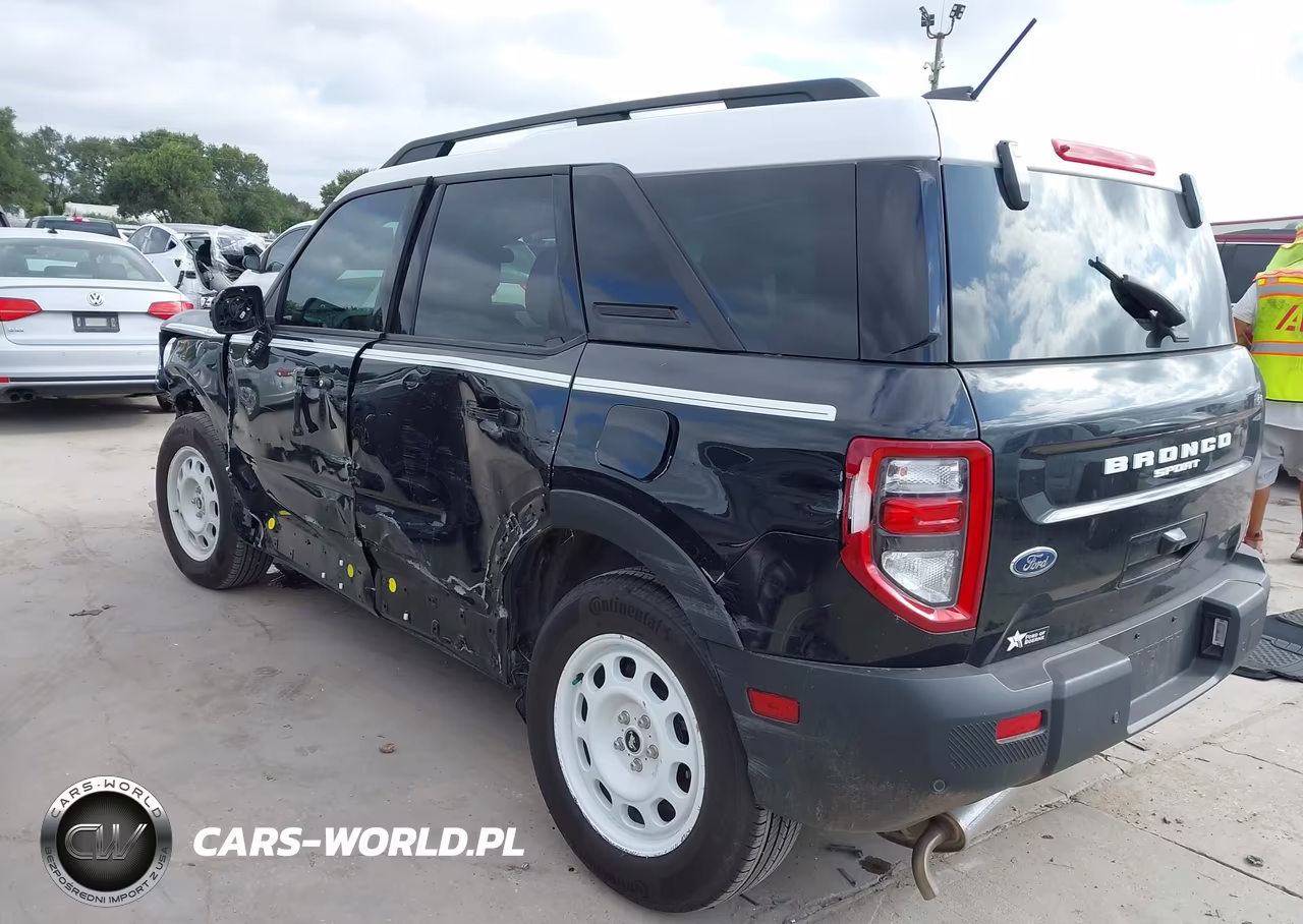 2025 Ford Bronco Sport Heritage VIN:3FMCR9GN0SRE54255 - 18