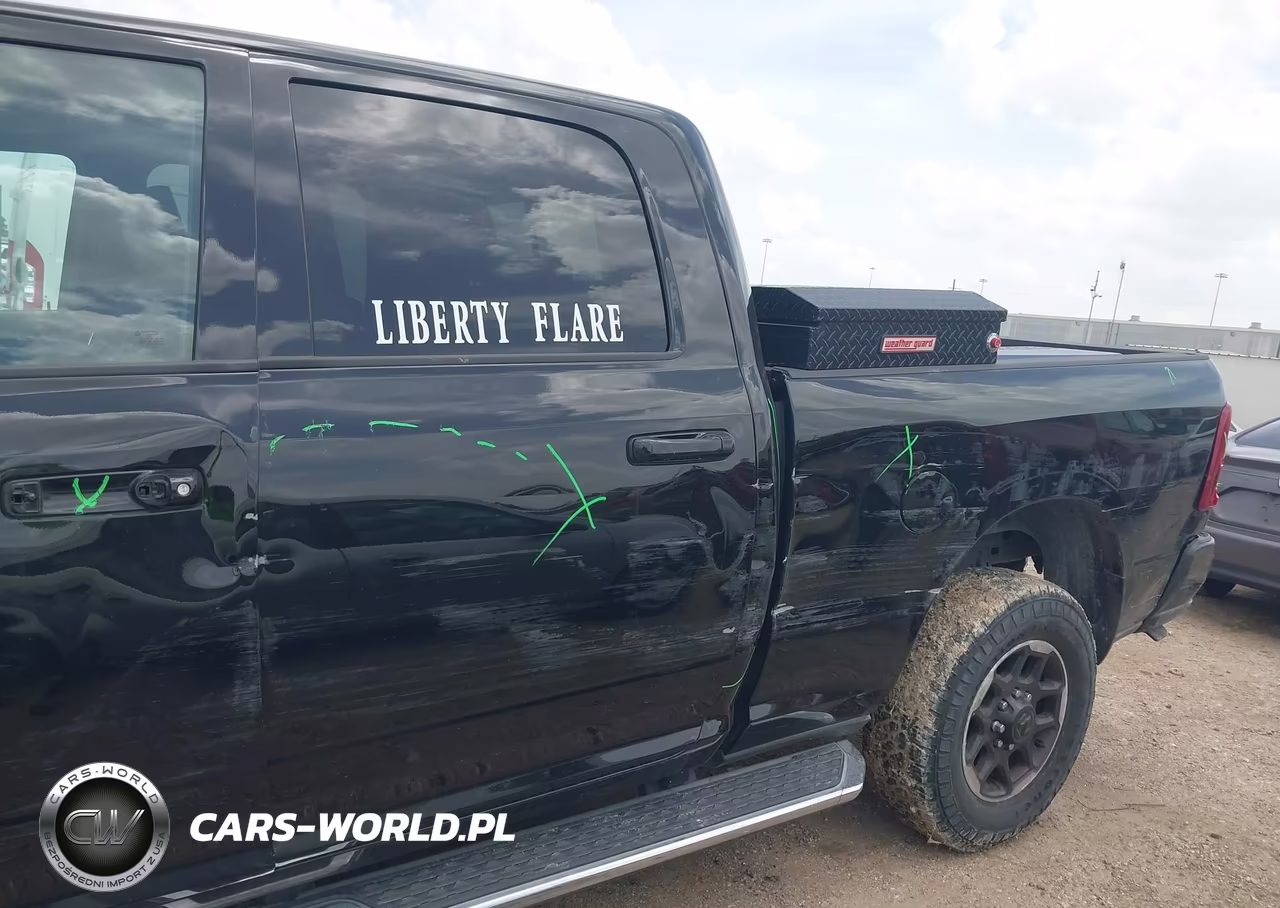 2026 Ram 2500 Laramie 4X4 6'4 Box VIN:3C6UR5FL4TG274461 - 17