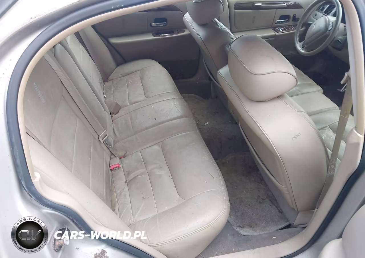 2001 Lincoln Town Car Executive VIN:1LNHM81W11Y733634 - 8
