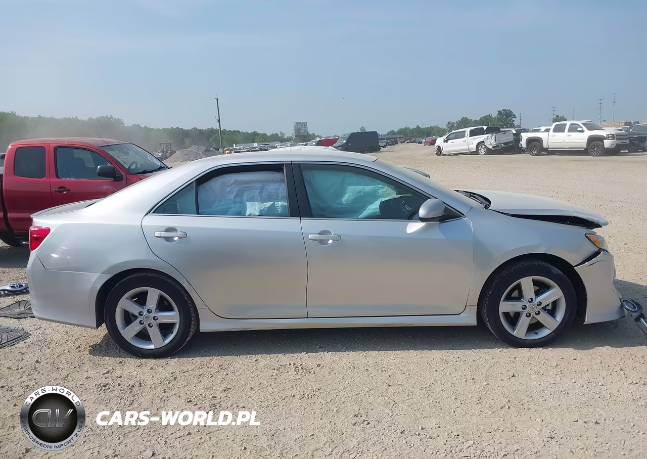 2014 Toyota Camry Se VIN:4T1BF1FK5EU407653 - 14