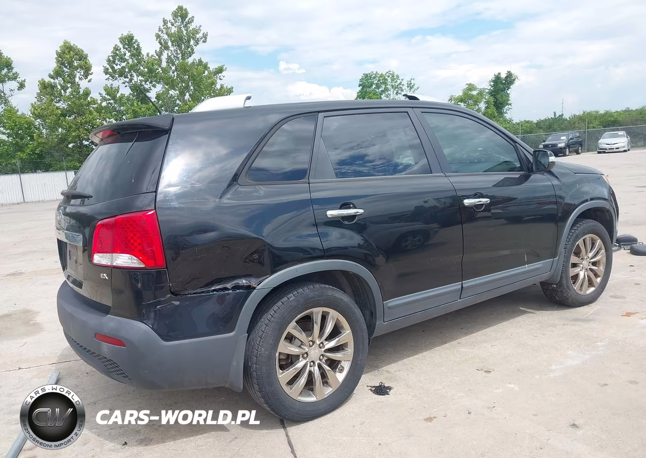 2011 Kia Sorento Ex VIN:5XYKU4A16BG058302 - 4