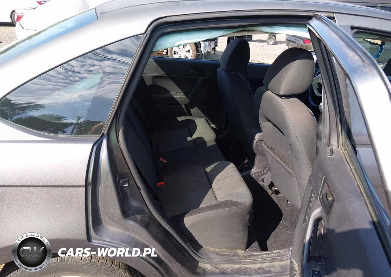 2009 Ford Focus Se VIN:1FAHP35N19W151367 - 8