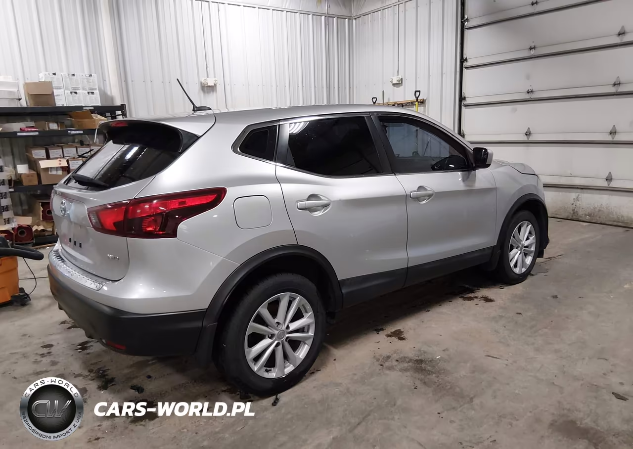 2017 Nissan Rogue Sport S VIN:JN1BJ1CR2HW115121 - 4