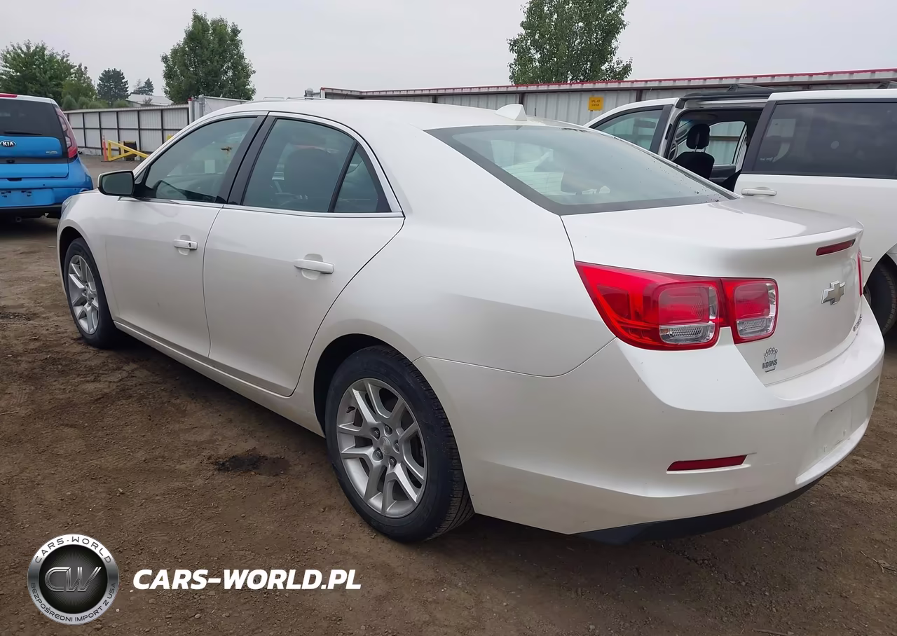 2013 Chevrolet Malibu Eco VIN:1G11D5RR8DF100687 - 3