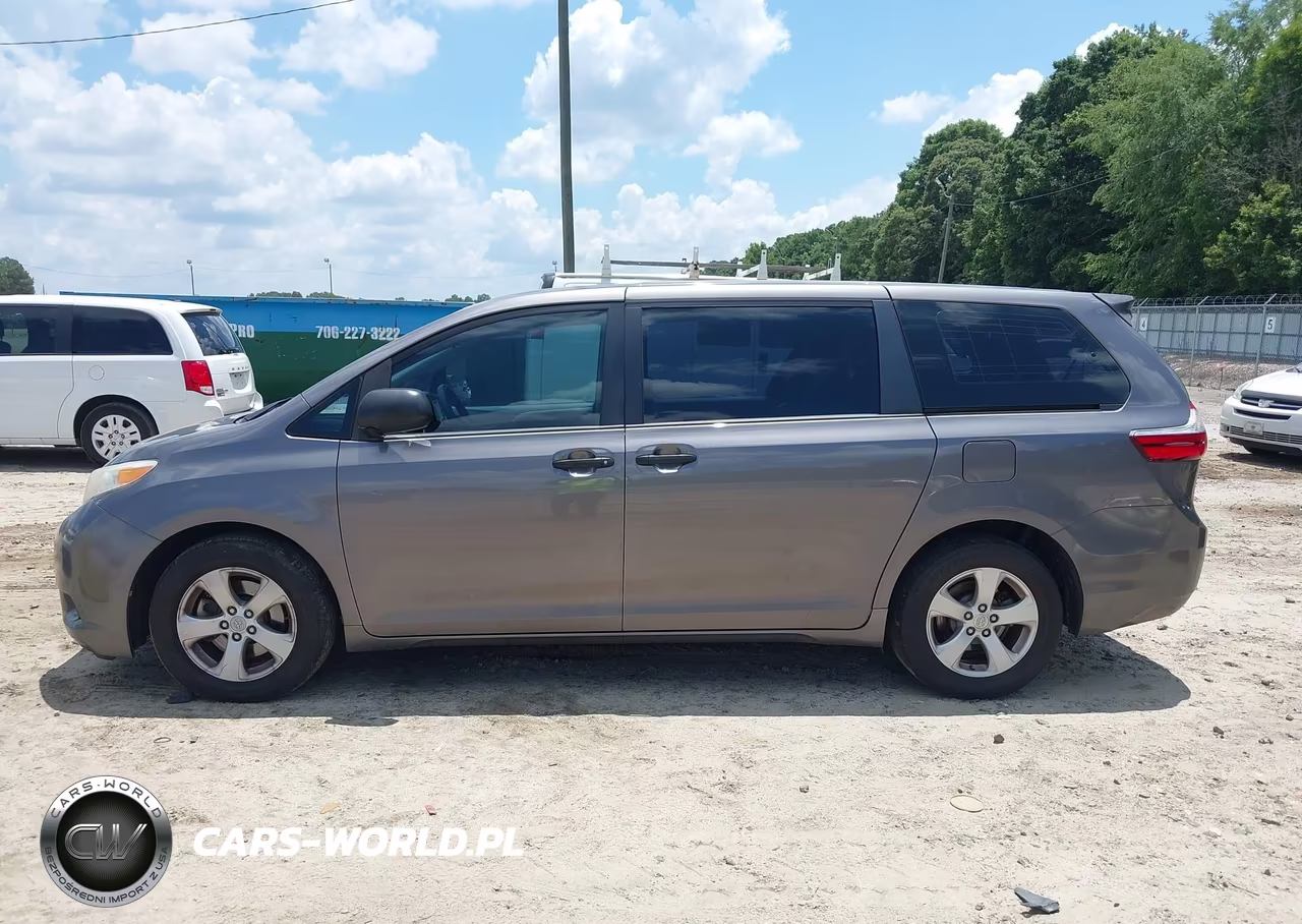 2017 Toyota Sienna L 7 Passenger VIN:5TDZZ3DC9HS879042 - 14