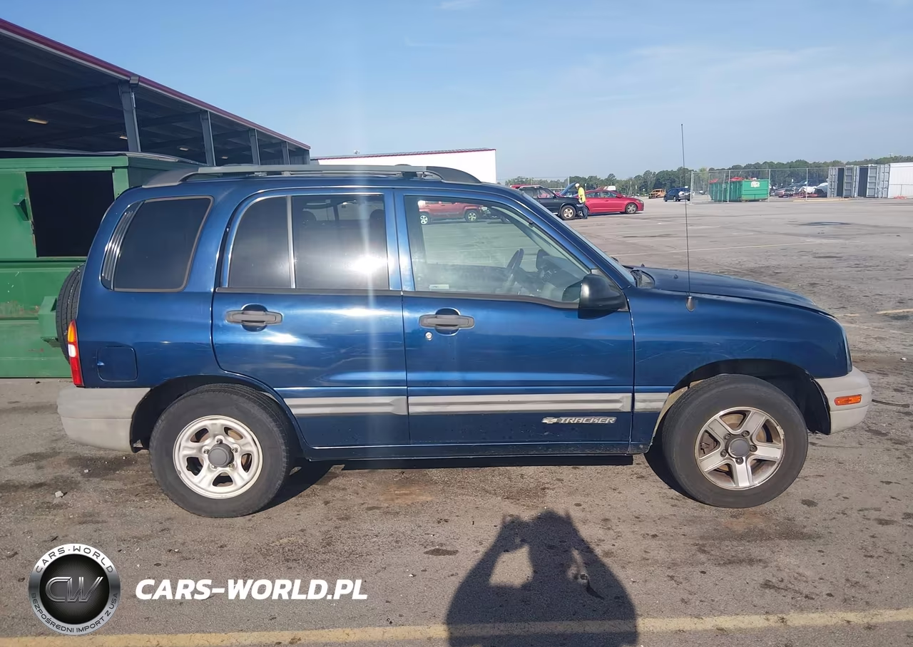 2003 Chevrolet Tracker Hard Top Base VIN:2CNBE13CX36950797 - 13