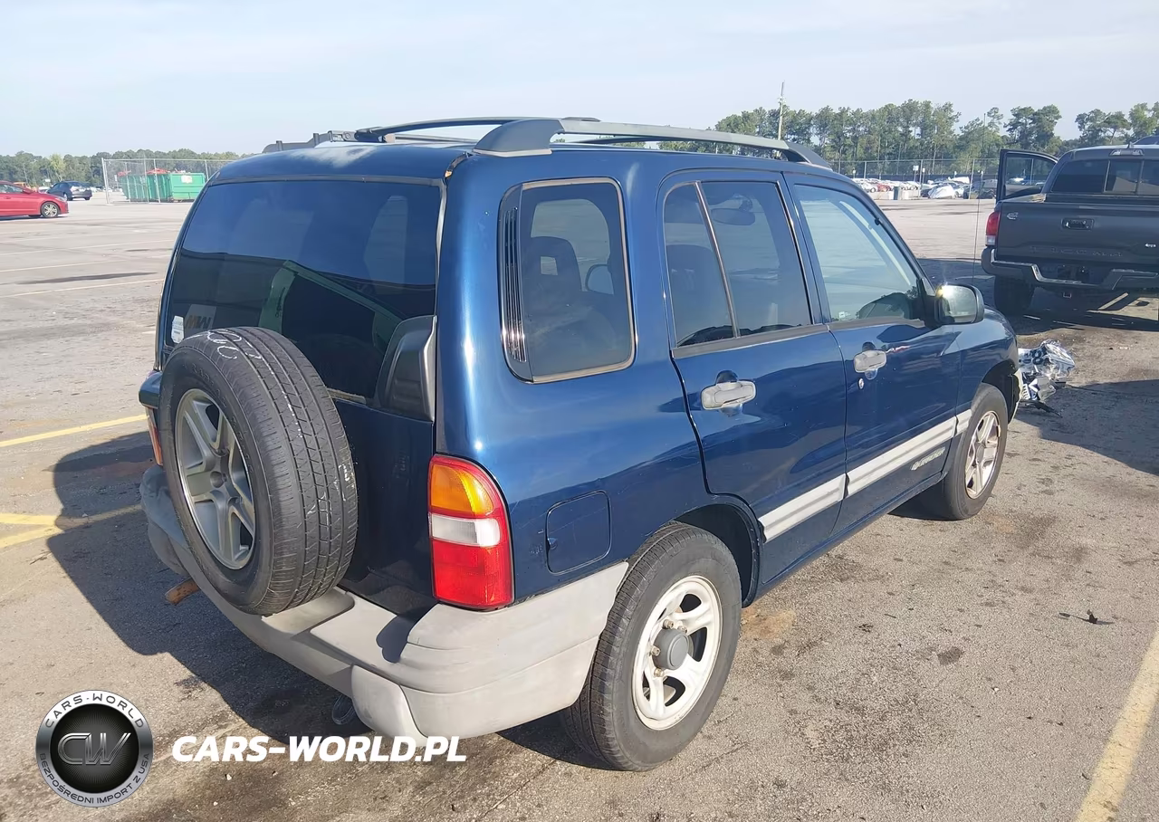 2003 Chevrolet Tracker Hard Top Base VIN:2CNBE13CX36950797 - 4