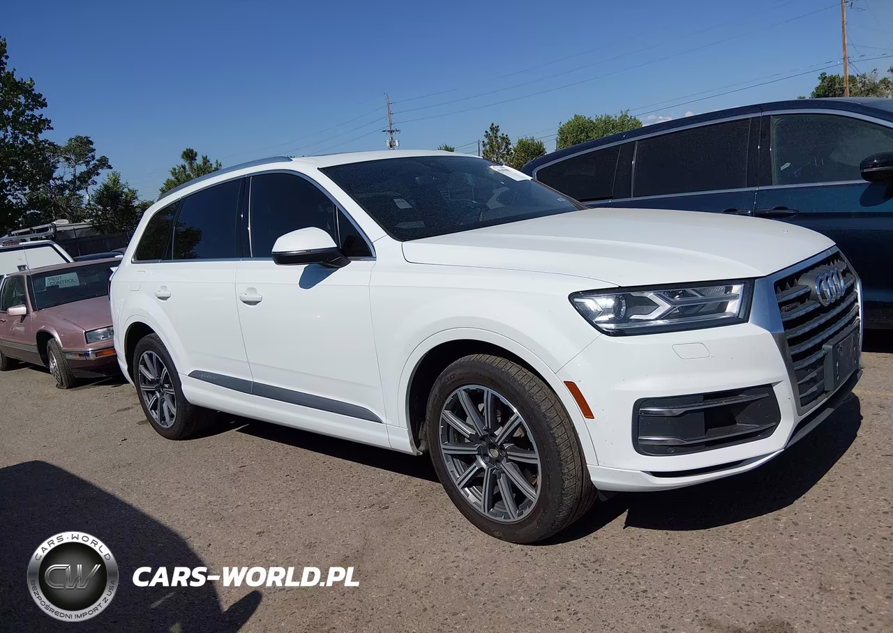 2017 Audi Q7 3.0T Premium VIN:WA1LAAF73HD016275 - 13