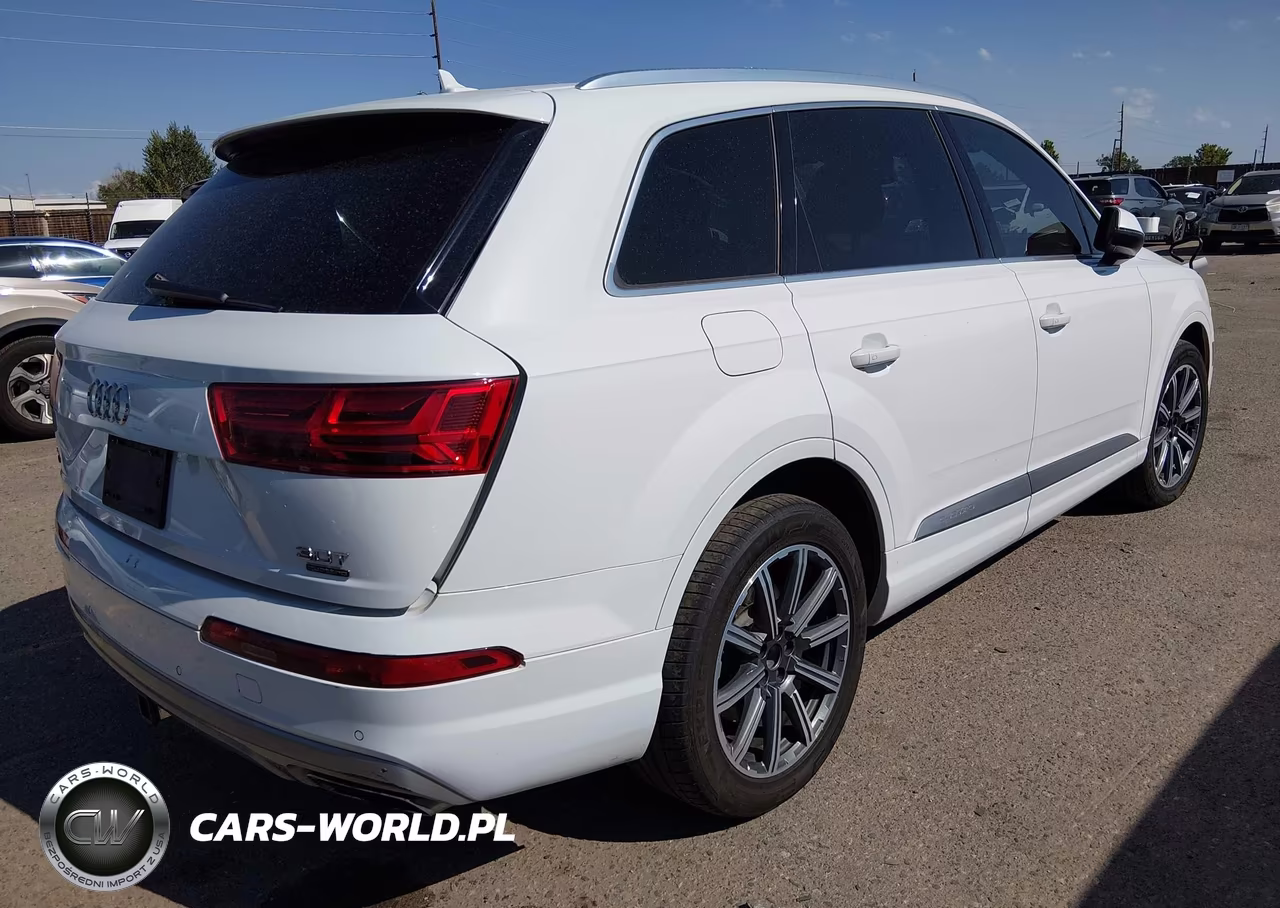 2017 Audi Q7 3.0T Premium VIN:WA1LAAF73HD016275 - 4