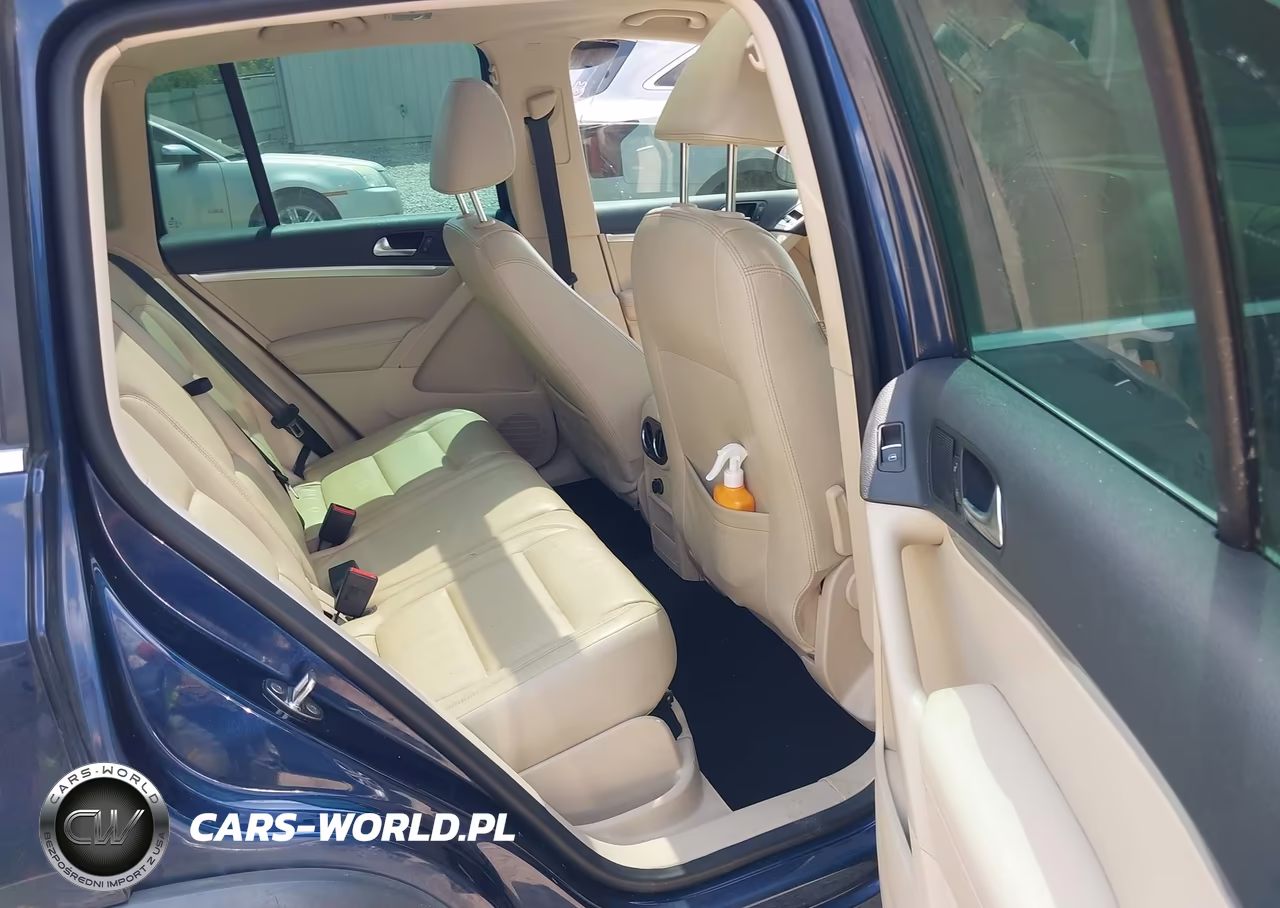 2012 Volkswagen Tiguan Sel VIN:WVGAV7AX8CW558167 - 8