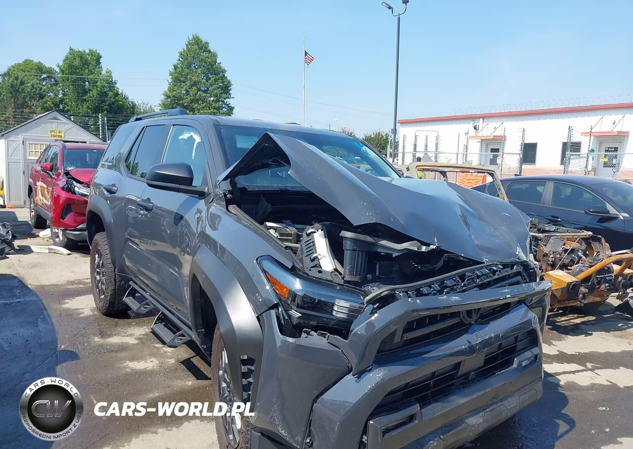 2025 Toyota 4Runner Sr5 – zdjęcie 1 z 17