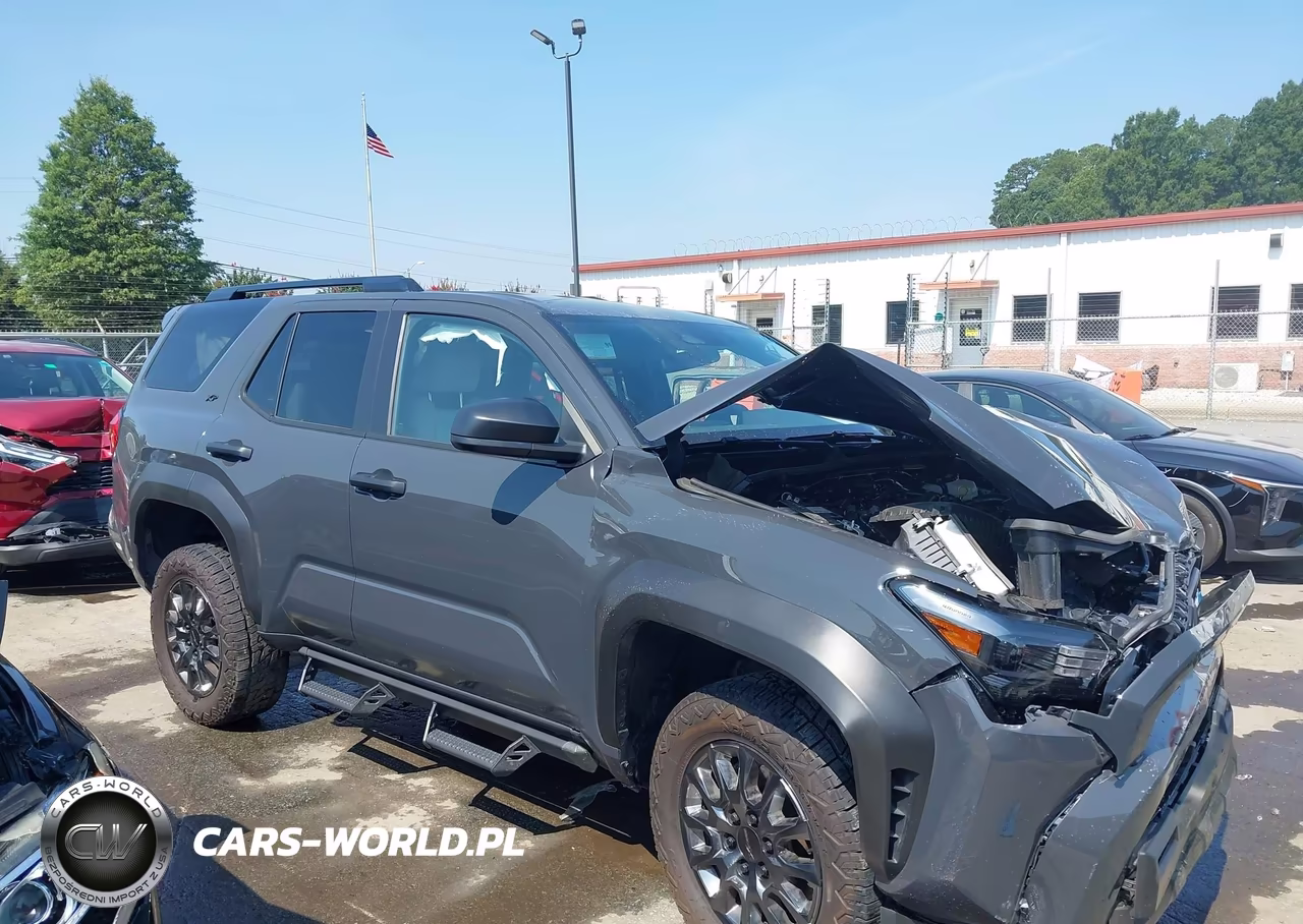 2025 Toyota 4Runner Sr5 VIN:JTEVA5BR0S5043640 - 13