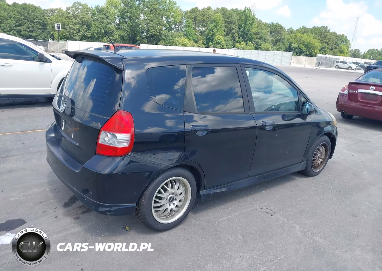 2008 Honda Fit Sport VIN:JHMGD38628S022609 - 4
