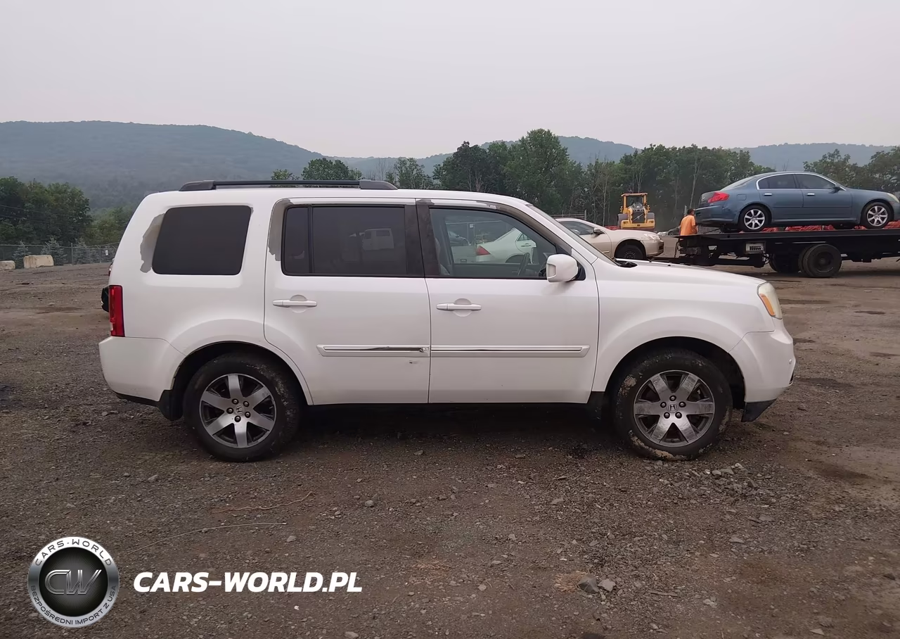 2013 Honda Pilot Touring VIN:5FNYF4H98DB084779 - 14