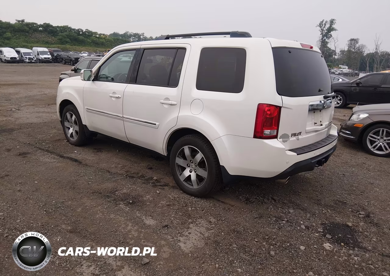 2013 Honda Pilot Touring VIN:5FNYF4H98DB084779 - 3