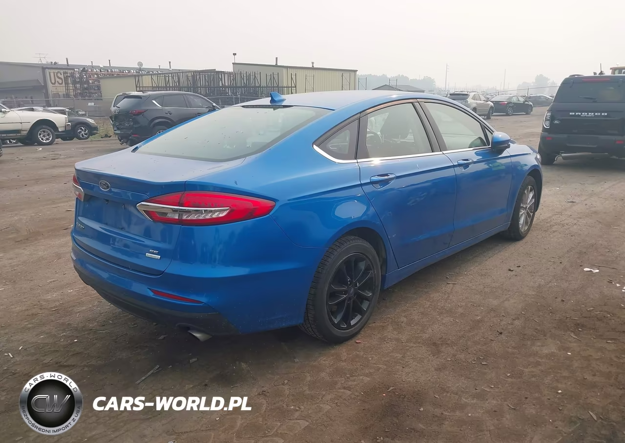 2020 Ford Fusion Se VIN:3FA6P0HD2LR108109 - 4