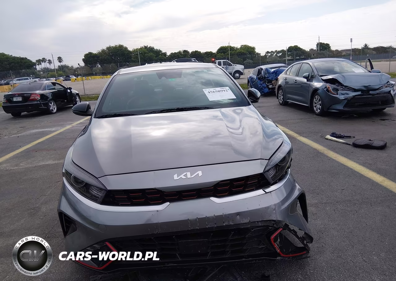 2024 Kia Forte Gt-Line VIN:3KPF54AD8RE801686 - 11