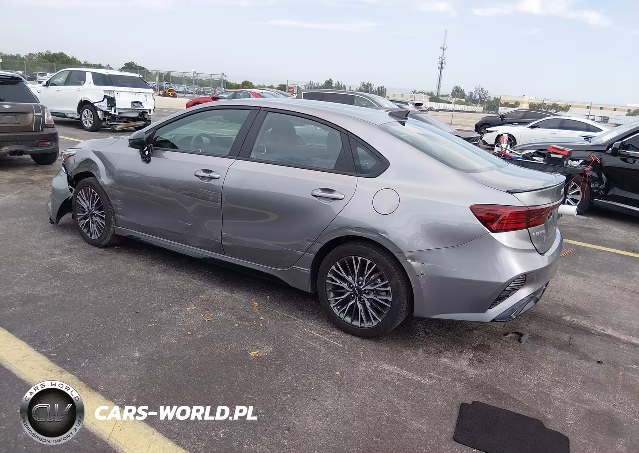 2024 Kia Forte Gt-Line VIN:3KPF54AD8RE801686 - 3