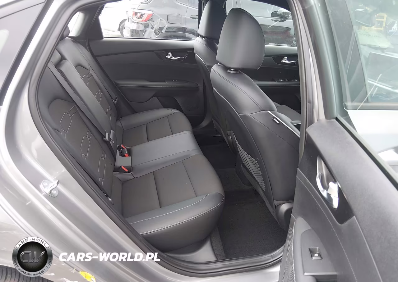 2024 Kia Forte Gt-Line VIN:3KPF54AD8RE801686 - 8