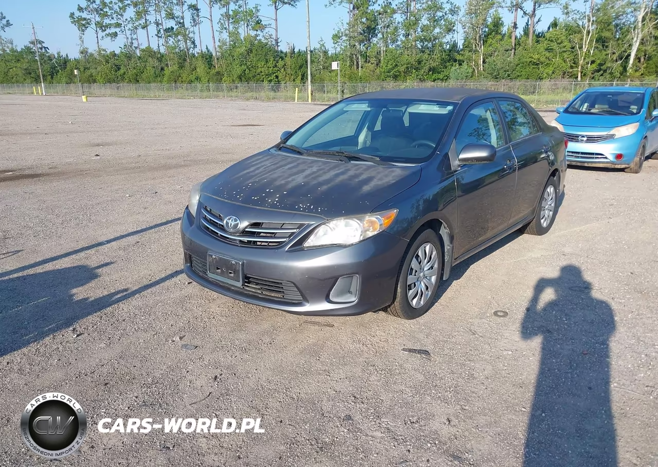 2013 Toyota Corolla Le VIN:2T1BU4EE9DC124532 - 2