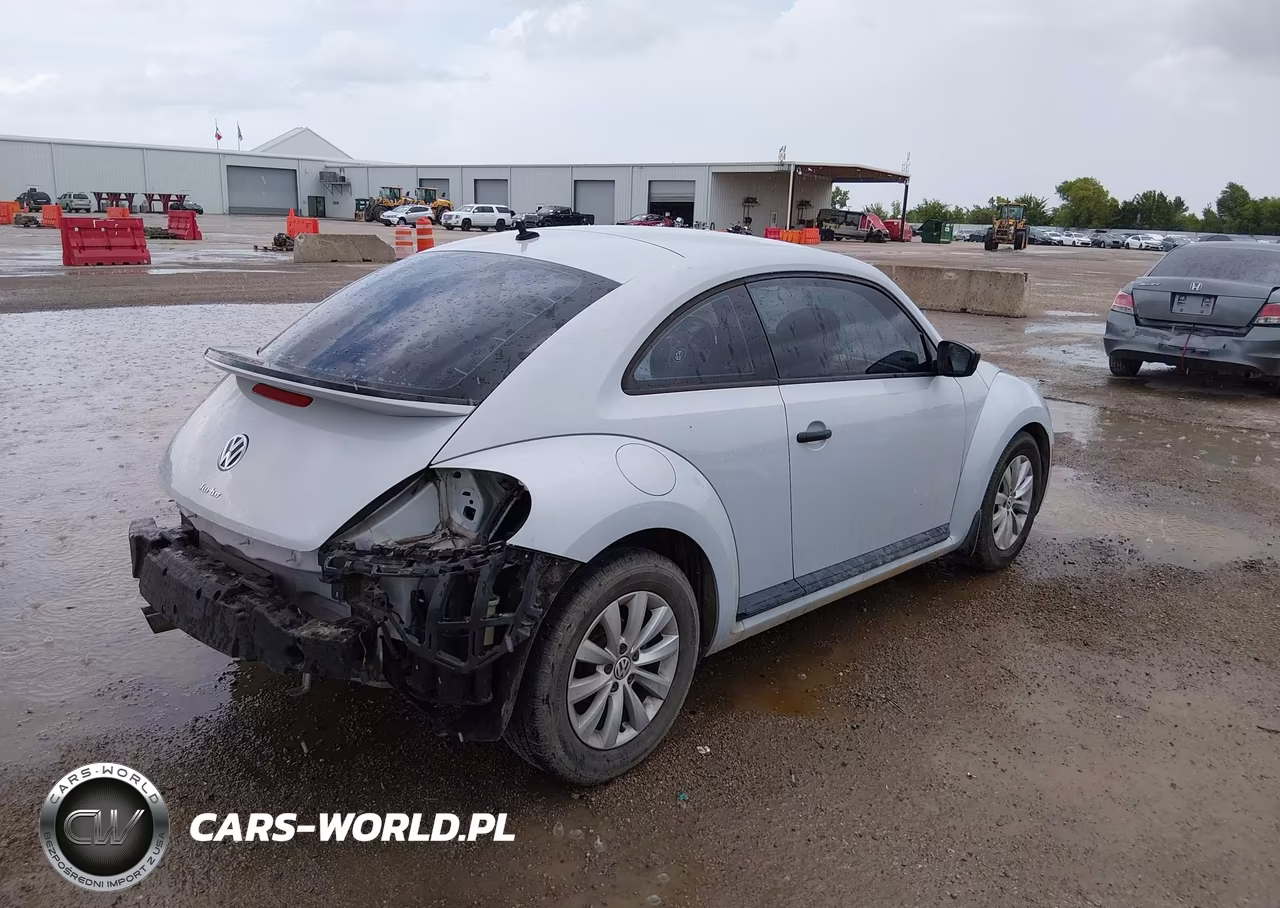 2017 Volkswagen Beetle #Pinkbeetle-1.8T Classic-1.8T S VIN:3VWF17AT3HM613065 - 4