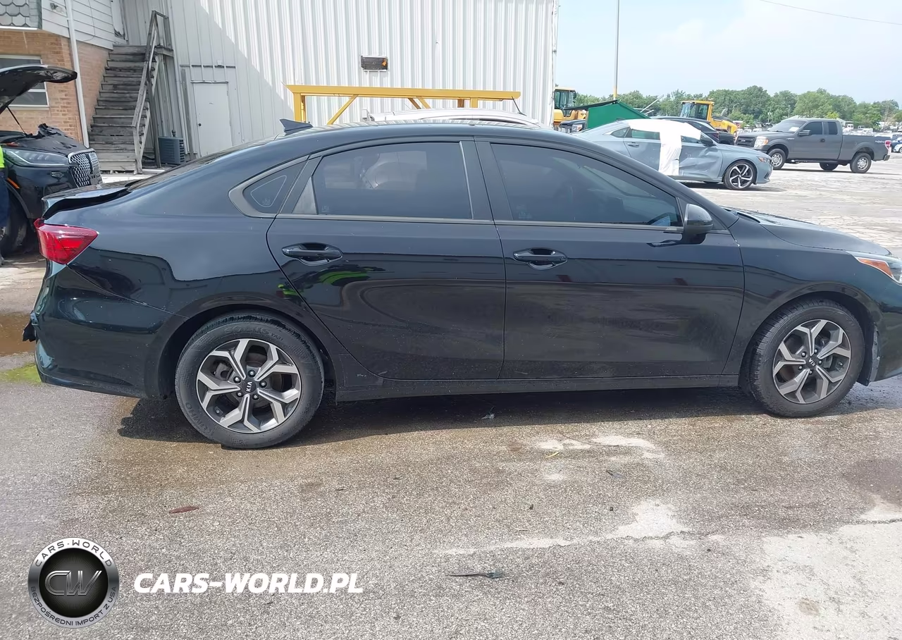 2021 Kia Forte Lxs VIN:3KPF24AD5ME296689 - 13