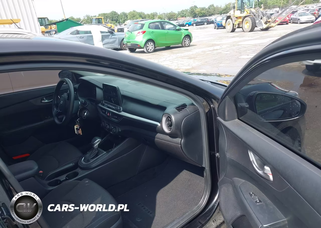 2021 Kia Forte Lxs VIN:3KPF24AD5ME296689 - 5