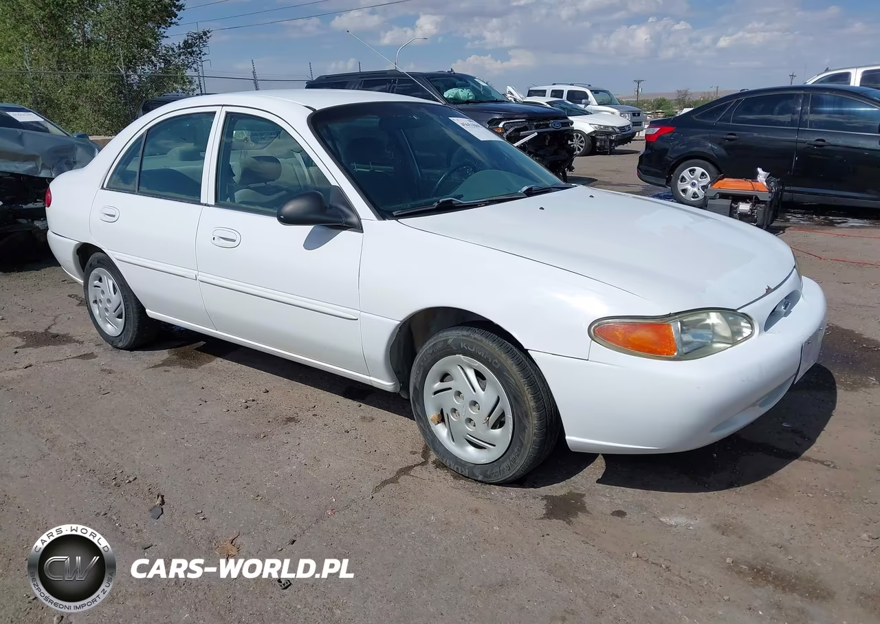 2001 Ford Escort – zdjęcie 1 z 12