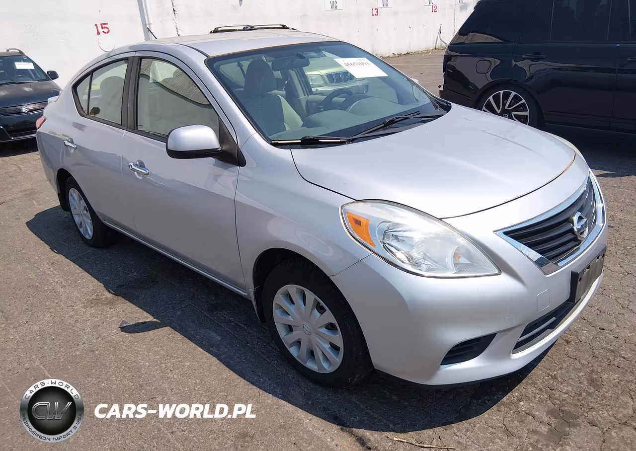 2013 Nissan Versa 1.6 Sv