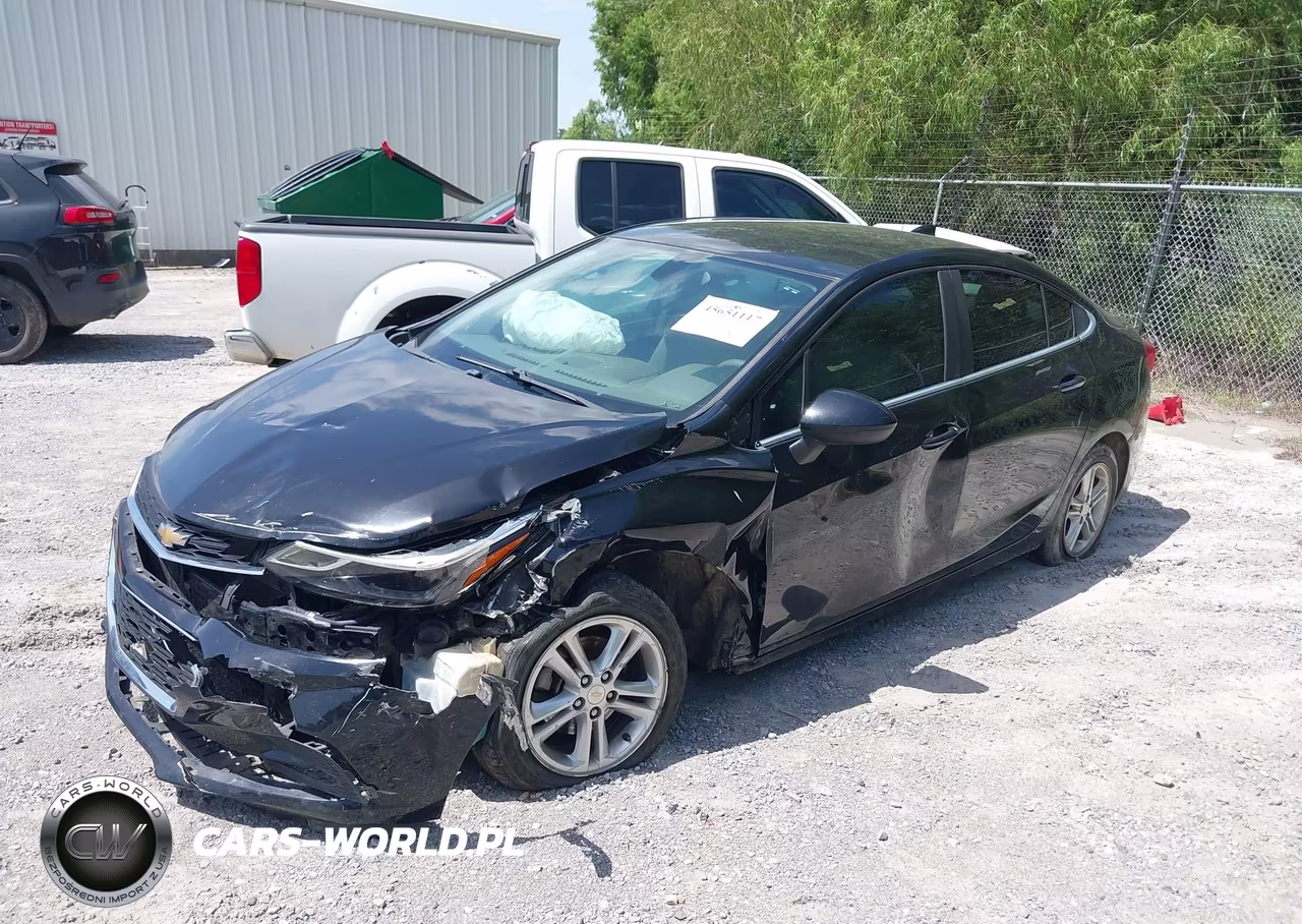 2018 Chevrolet Cruze Lt Auto VIN:1G1BE5SM5J7136679 - 2