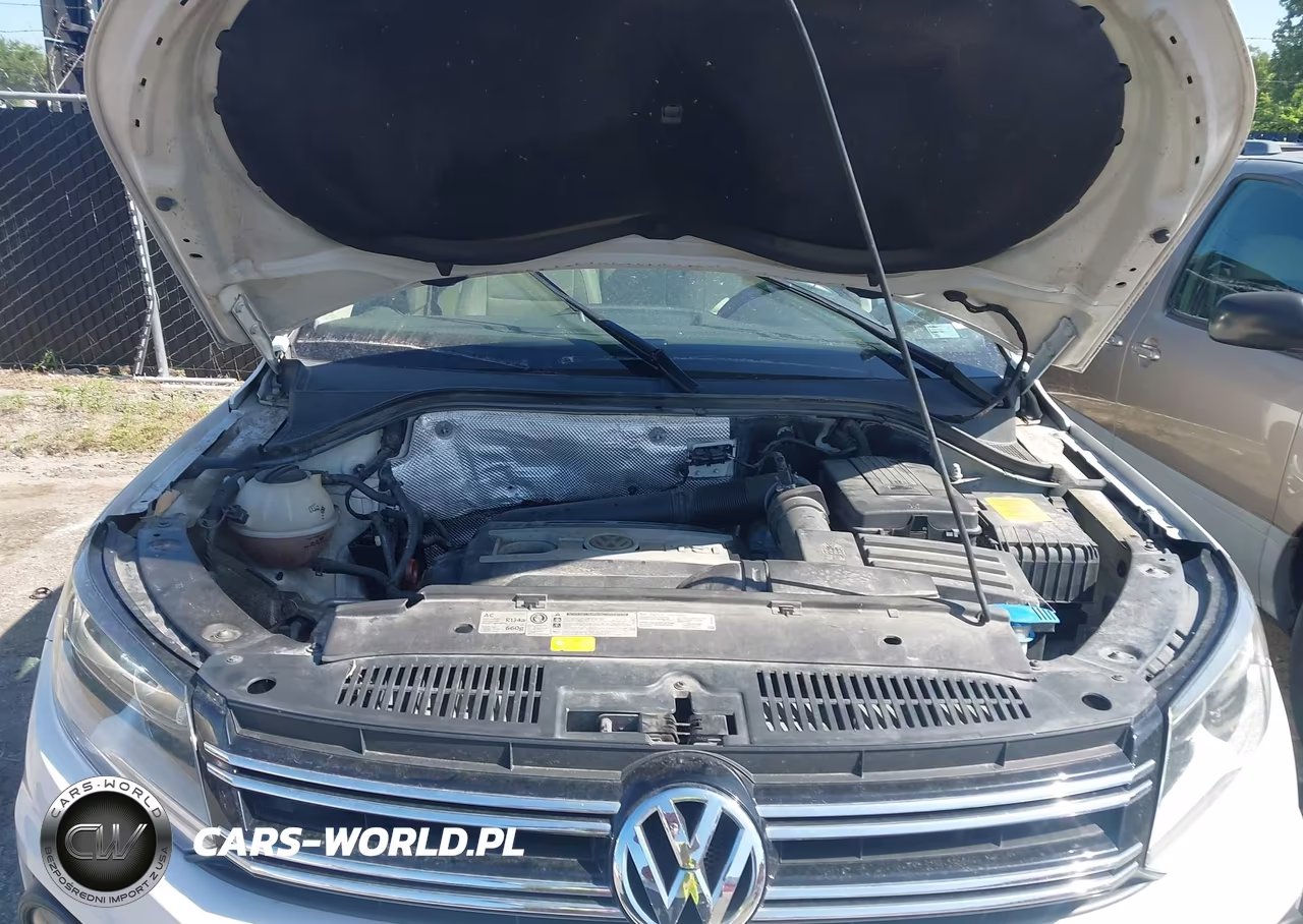 2012 Volkswagen Tiguan Se VIN:WVGAV7AX4CW570333 - 10