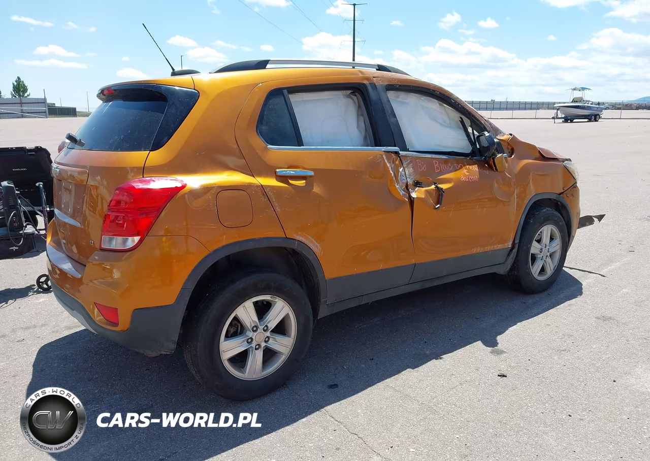 2017 Chevrolet Trax Lt VIN:3GNCJPSB2HL168813 - 4