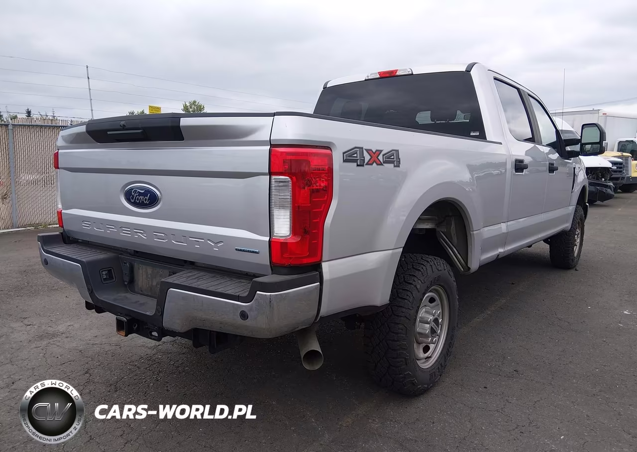 2018 Ford F-250 Xl VIN:1FT7W2B62JEC48717 - 4