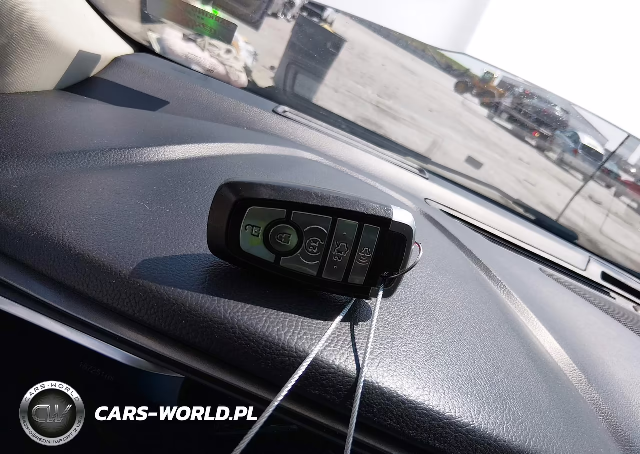2019 Ford Fusion Hybrid Sel VIN:3FA6P0MU3KR172275 - 11