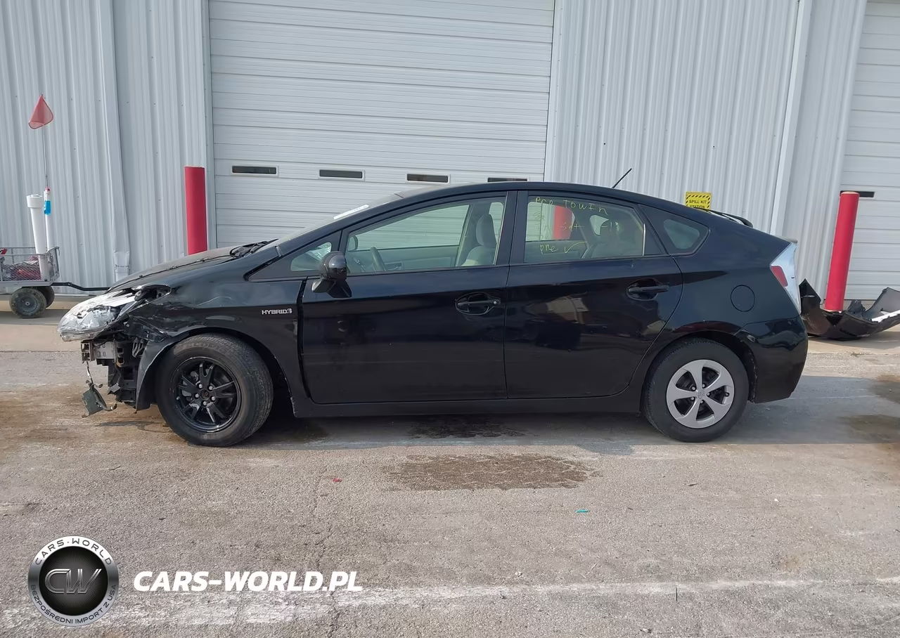 2014 Toyota Prius Two VIN:JTDKN3DU2E1772784 - 14