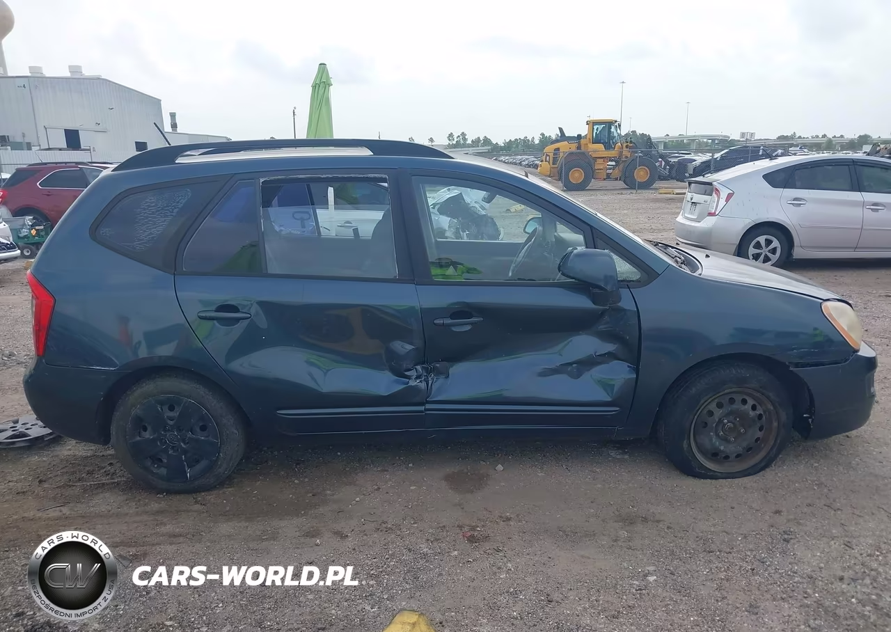 2009 Kia Rondo Lx VIN:KNAFG528897238105 - 14